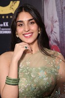 Yukti Thareja Pics